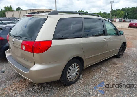 2010 Toyota Sienna Le z USA, uszkodzony, nr VIN 5TDKK4CC9AS319573